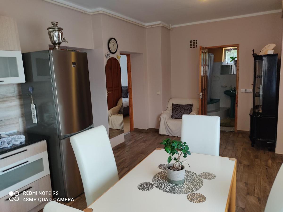 Fox Apartmanok Heviz Exterior photo